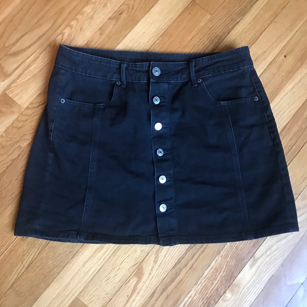 American Eagle black denim skirt size 12